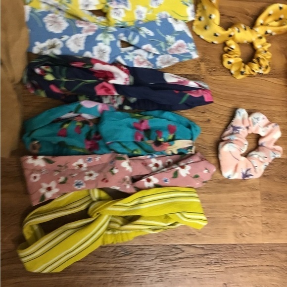 Lot of Womens Headbands - Picture 6 of 7